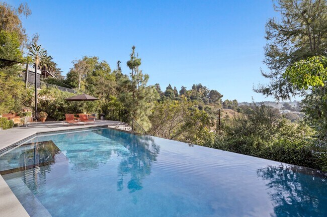 Primary Photo - 3772 San Rafael Ave