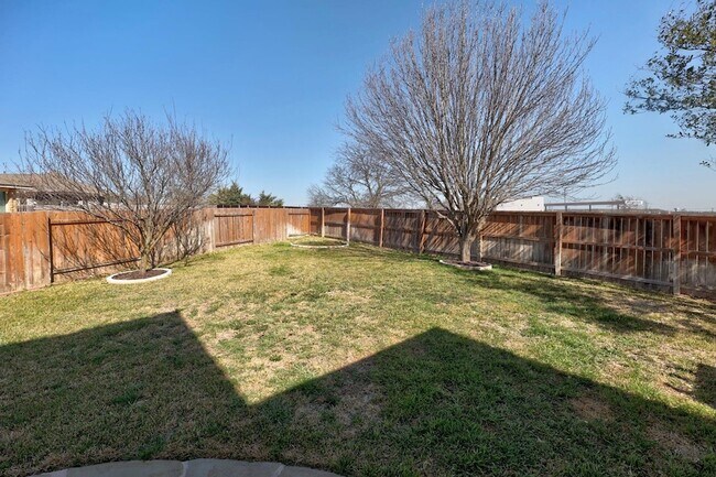 Building Photo - 1301 Sunny Meadows Loop
