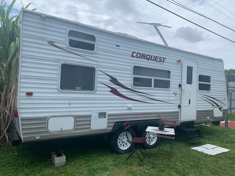 Building Photo - 3940 NW 1st St