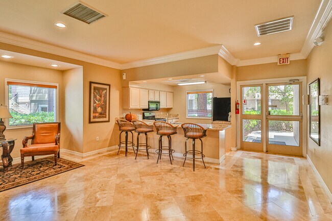 Building Photo - 5250 S Rainbow Blvd