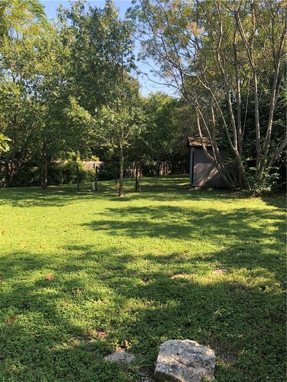 Building Photo - 2203 Tanglevine Dr