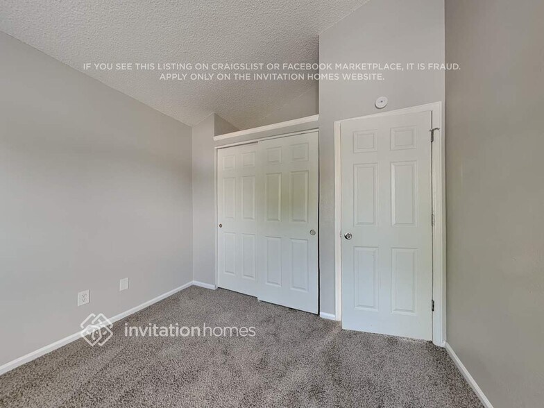 Building Photo - 4610 E 105th Dr