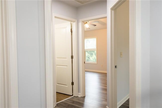 Building Photo - 4960 Ducote Trail