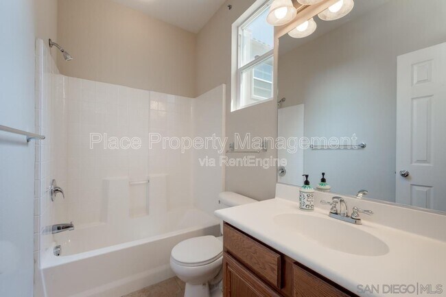 Building Photo - 2980 Escala Cir