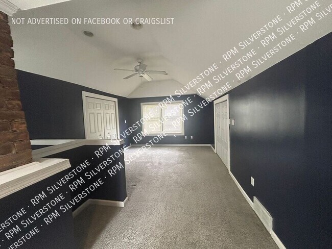 Building Photo - 23511 Majestic-