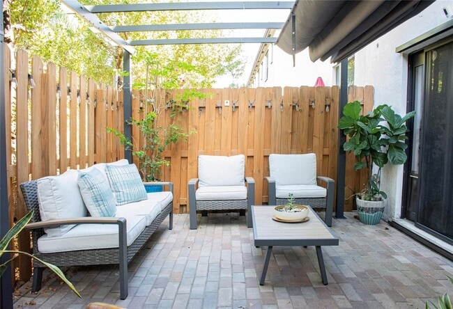 Building Photo - 315 NE 208th Terrace