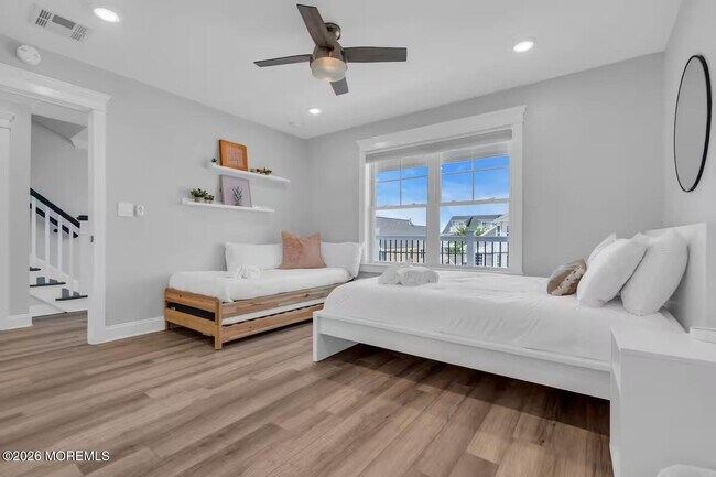 Building Photo - 13 5th Ave