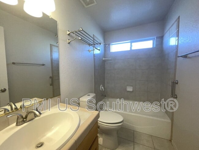 Building Photo - 2576 Ridge Run Ave
