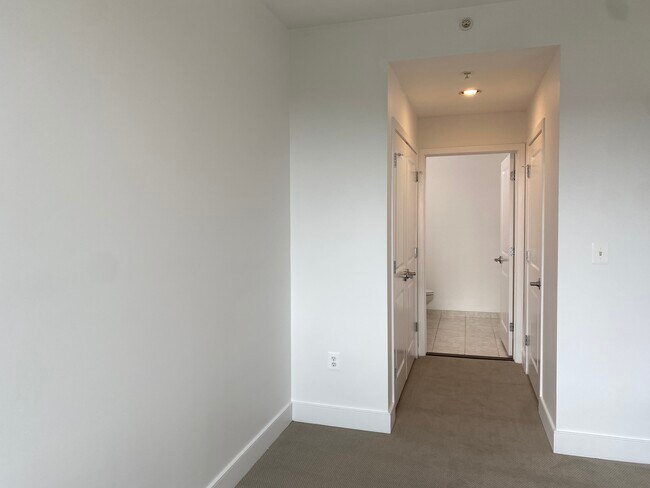 Building Photo - 4101 Albemarle St NW