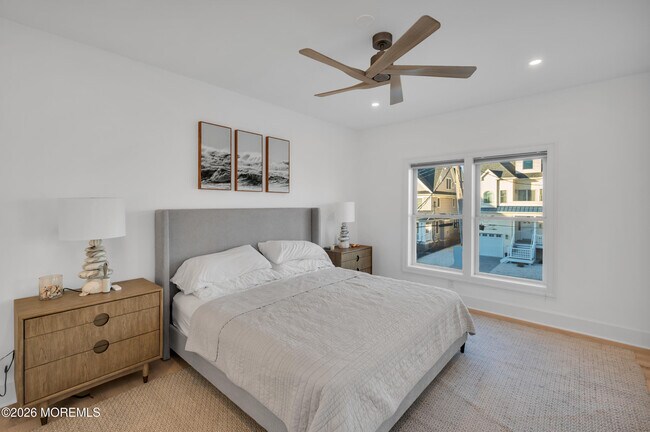 Building Photo - 29 4th Ave