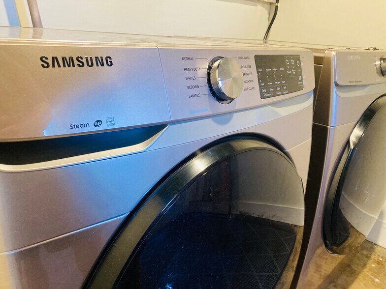 Building Photo - 1205 Wabash Ave