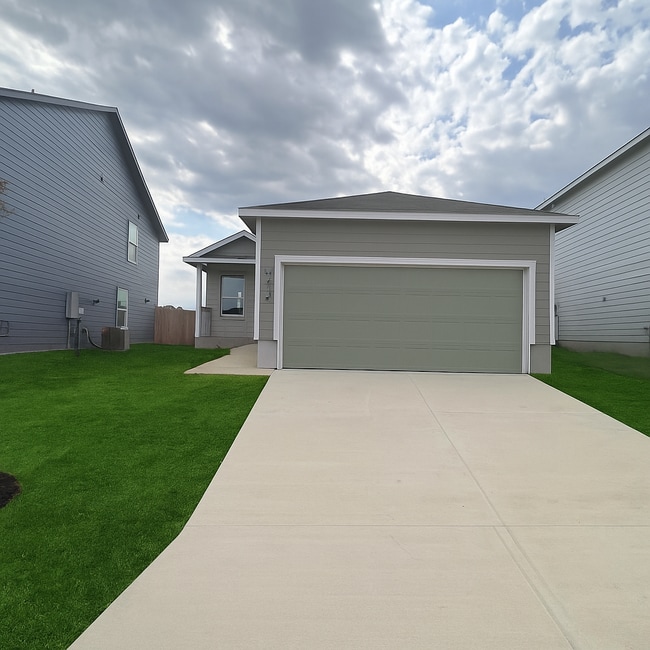 Primary Photo - 5479 Daphne Path