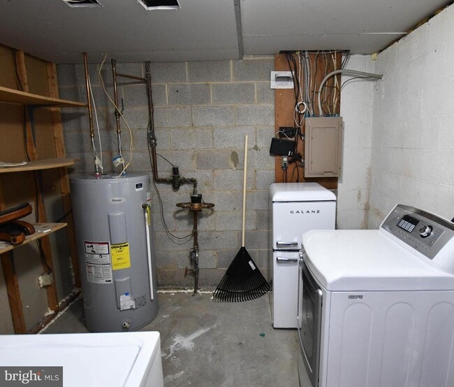 Building Photo - 7002 Cipriano Woods Ct