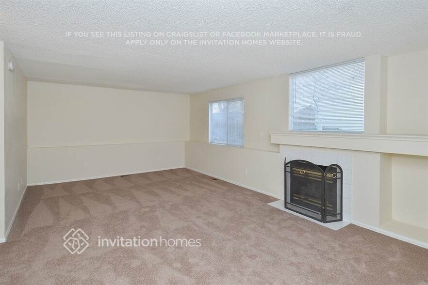 Building Photo - 5822 W 114th Pl
