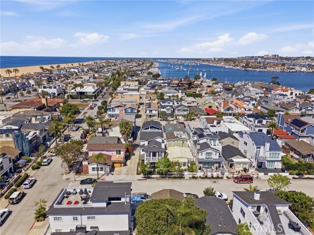 Building Photo - 305 Montero Ave