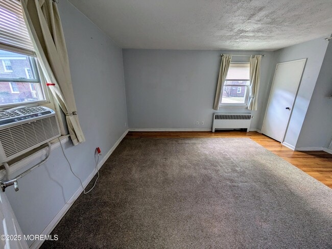 Building Photo - 142 South St