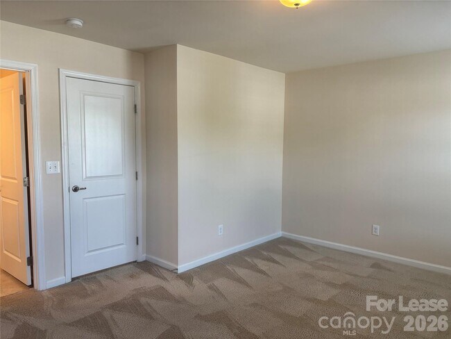 Building Photo - 7411 Red Mulberry Way