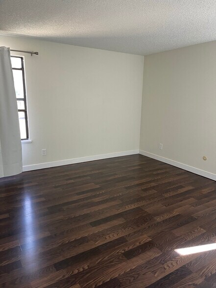 Building Photo - 14006 E Stanford Cir