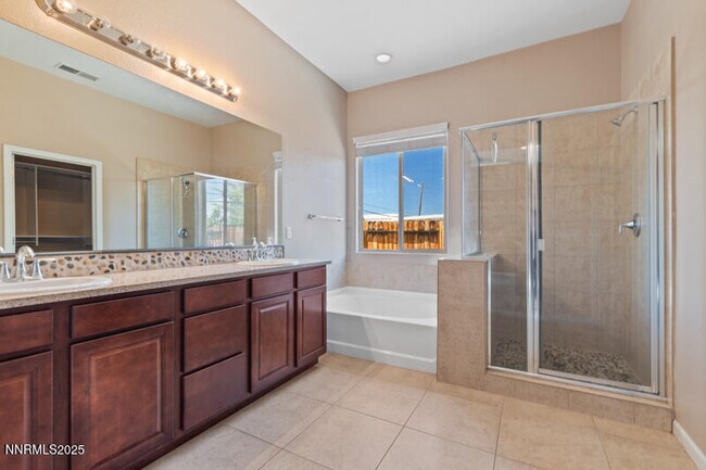Building Photo - 1285 Ambonnay Lane