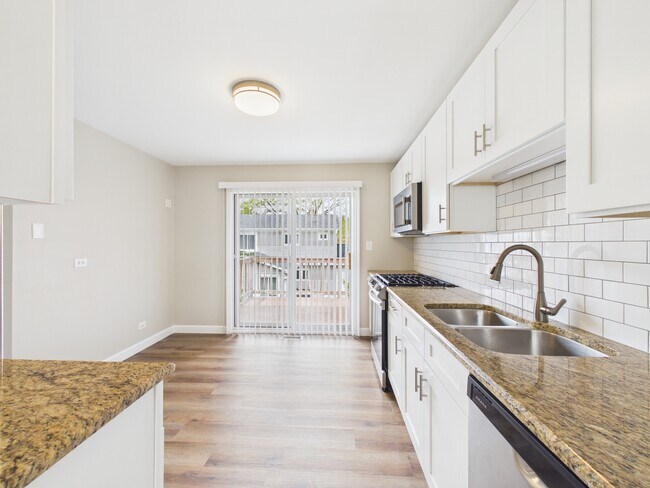 Building Photo - 4360 Mumford Dr