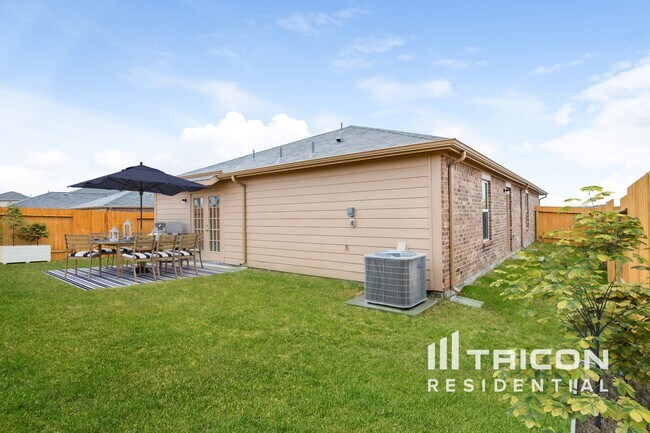 Building Photo - 232 Comanche Plains Rd