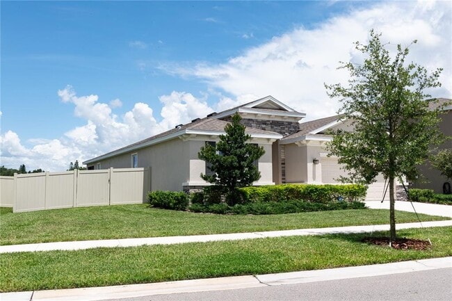 Building Photo - 16619 Mooner Plank Cir