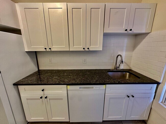 Building Photo - 43 S 13th St