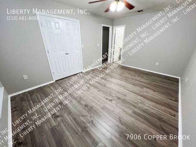 Building Photo - 7906 Copper Brk