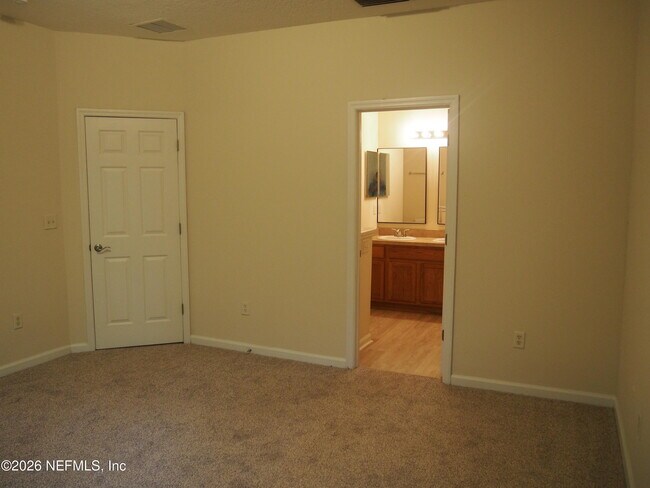 Building Photo - 12301 Kernan Forest Blvd