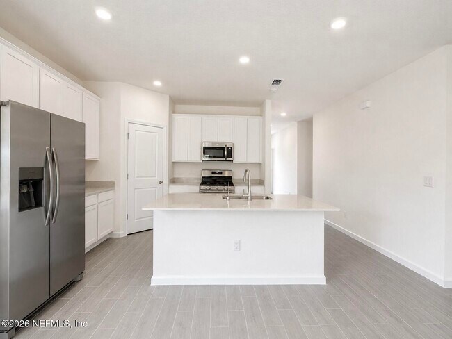 Building Photo - 112 Wrensong Pl
