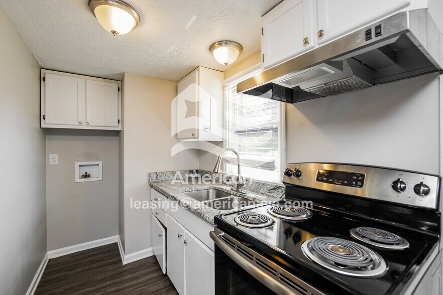 Building Photo - 2408 Slater Ave