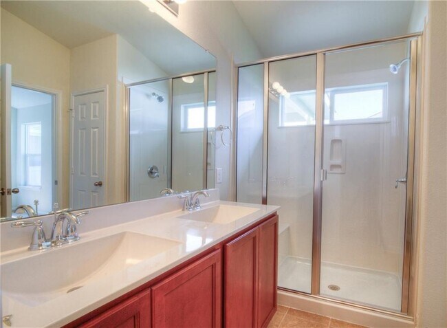 Building Photo - 1120 Badlands Dr