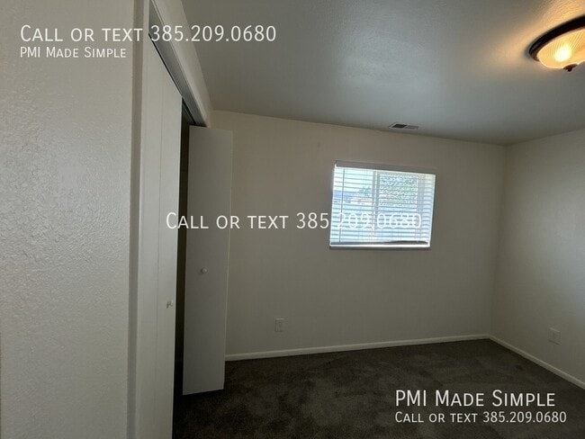 Building Photo - 567 N 880 E St