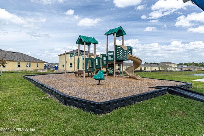 Building Photo - 3474 Cliffside Way