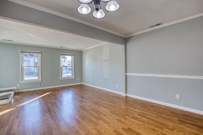 Building Photo - 5540 Finespun Last