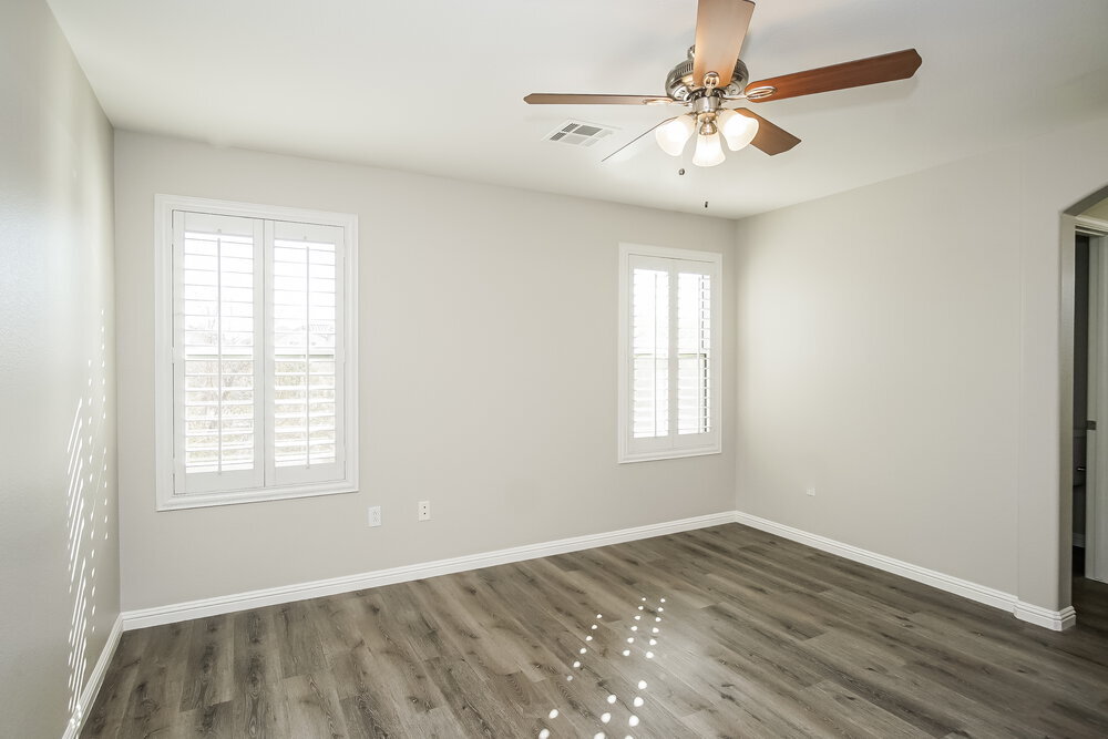 Building Photo - 9281 Hainsworth Ave