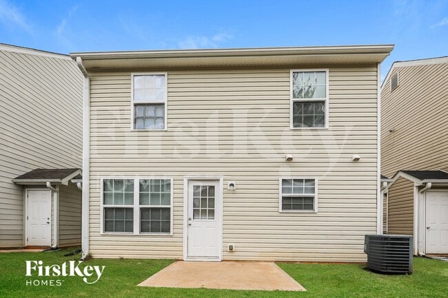 Building Photo - 311 Goldenrod Dr