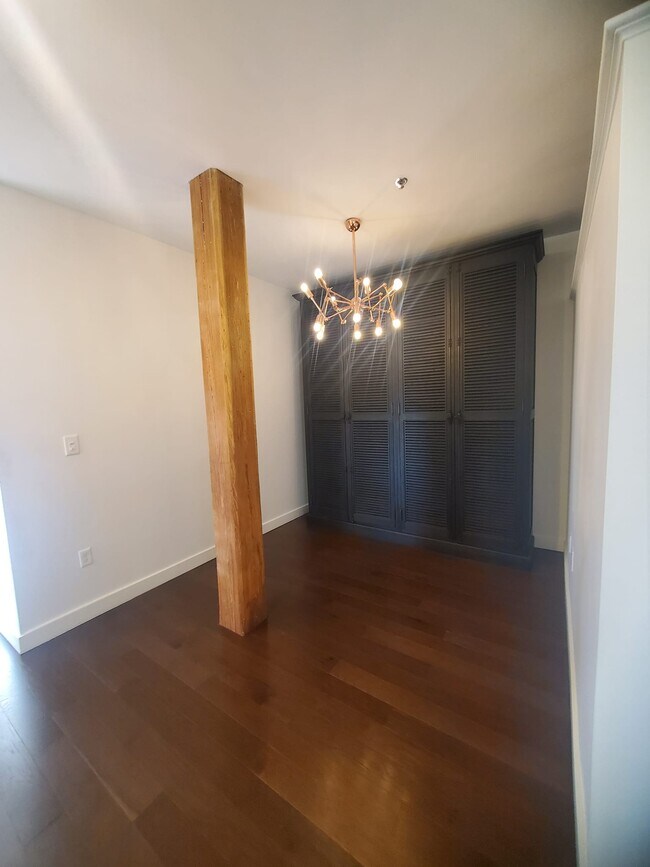 Building Photo - 48 Water St