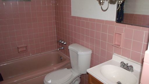 Building Photo - 605 Delaware Ave