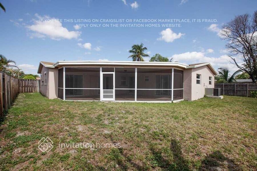 Building Photo - 272 NW 79th Terrace