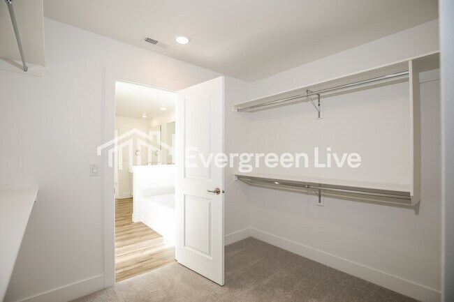 Building Photo - 14359 Ripples Dr