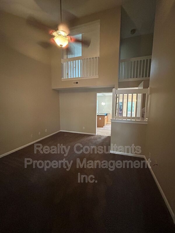 Building Photo - 96 Tannenbaum Cir