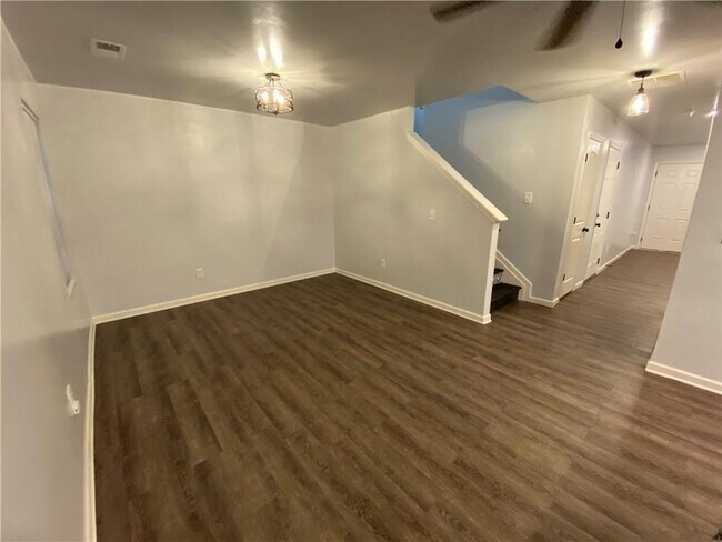 Building Photo - 764 Dove Tree Ln