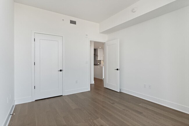Building Photo - 2 Bed 2 Bath Apartment in West Midtown!
