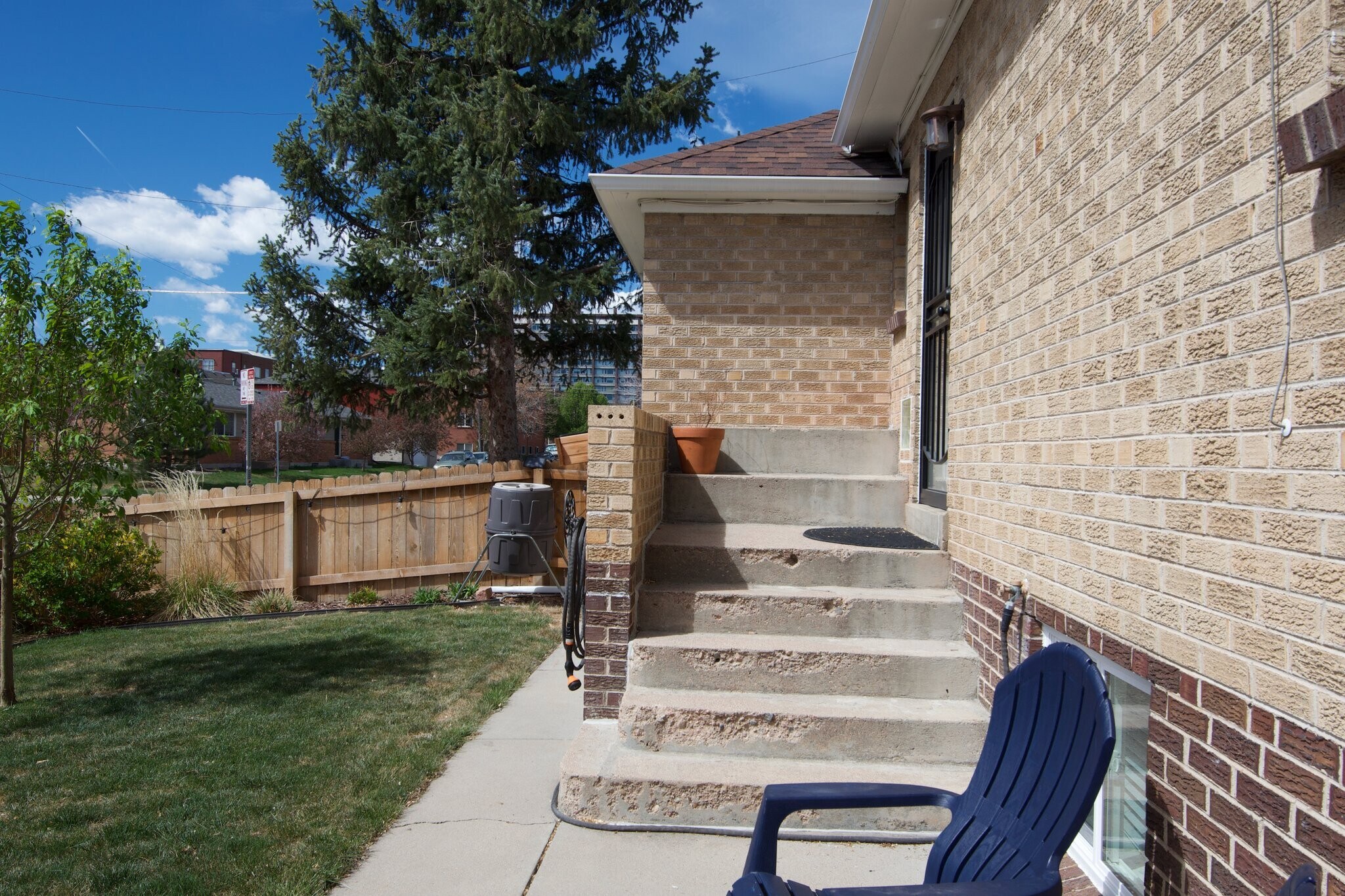 Building Photo - 1600 Winona Ct