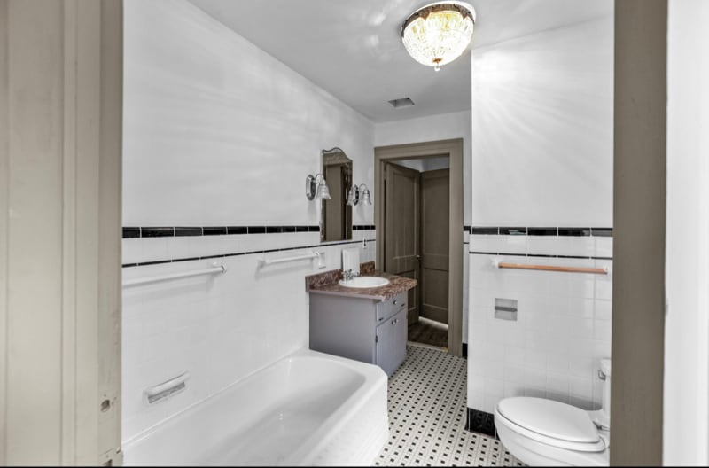 Building Photo - 620 Falls Rd