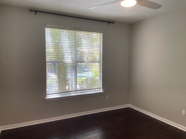 Bedroom - 860 N Orange Ave