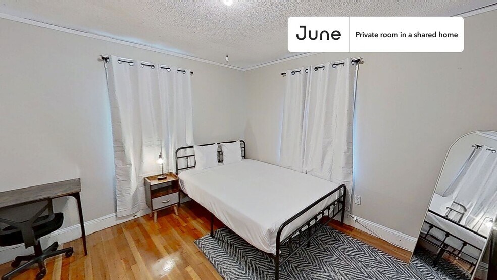 Primary Photo - Private bedroom in 4 bed/1 bath Home