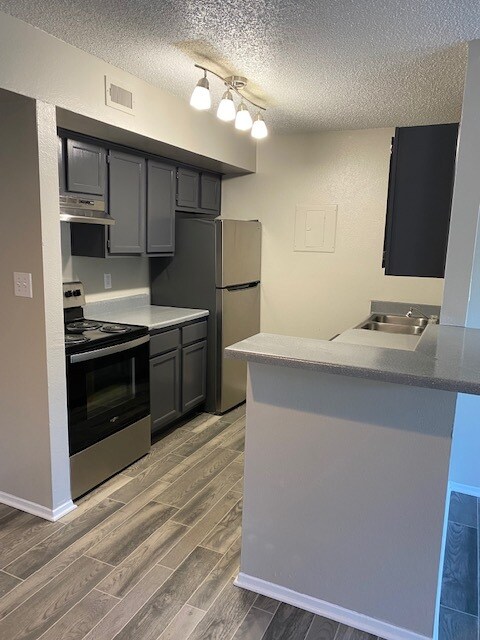 Building Photo - Lookout Ridge Apartments