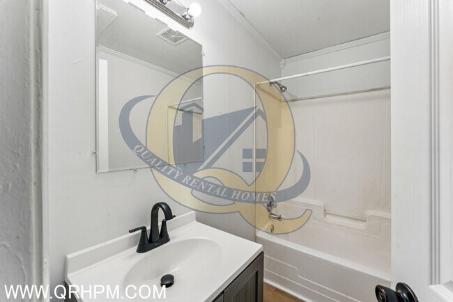 Building Photo - Available Now!! Half OFF First Month's Rent!